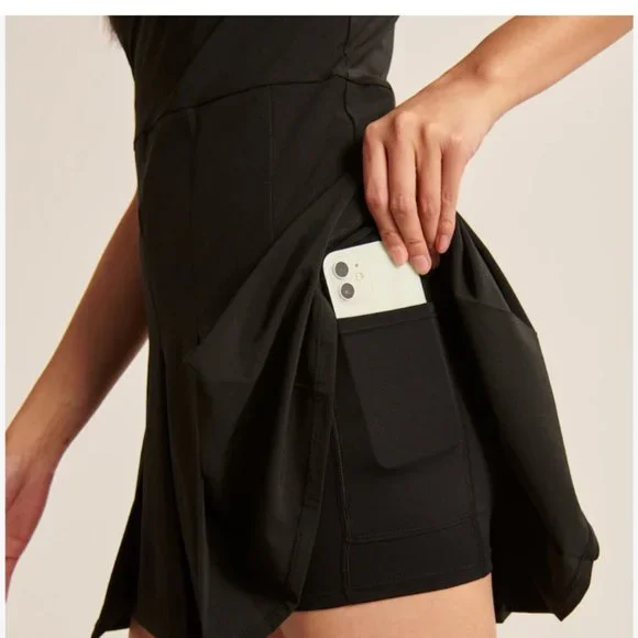 Abercrombie and Fitch Pleated Traveler Mini Dress - Picture 8 of 9